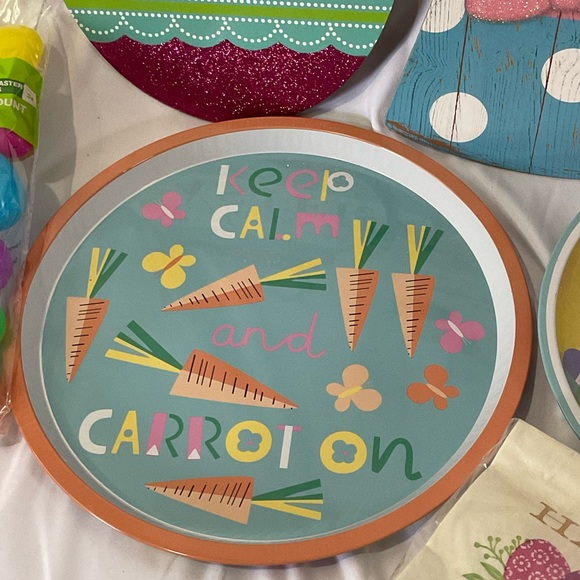 Easter Dinnerware Set & Decor,Platters, Napkins, Plastic Eggs 2 Wall Decorations - Picture 4 of 14